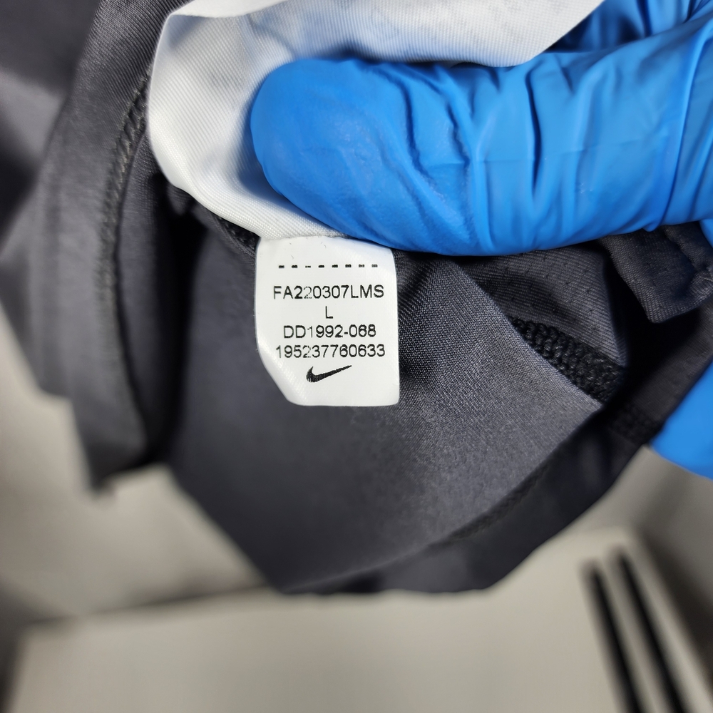 Nike Pro Dark Gray Performance Tee - image 4